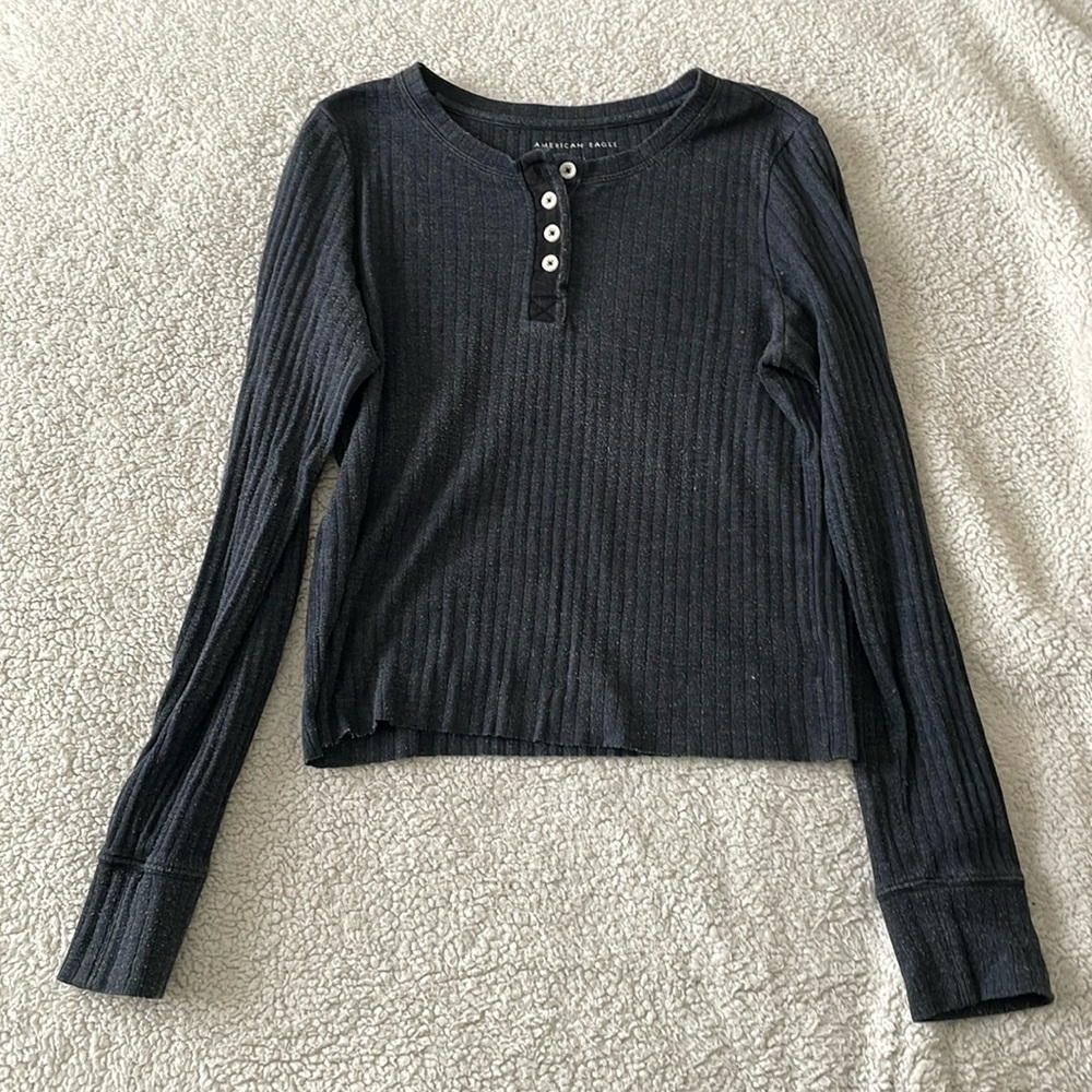 American Eagle Cropped Shirt